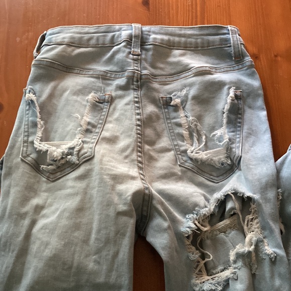 Cute ripped Jeans! - Picture 8 of 8